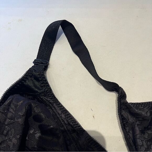 Bali Black Bra with Floral Pattern no Underwire, no Padding Size 42D - Picture 7 of 7